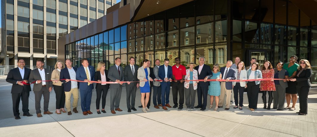 ribbon cutting at INSPYRE